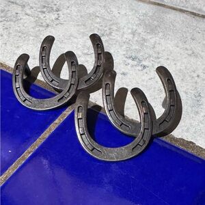 Horseshoe door/draw pull - Black Metal
